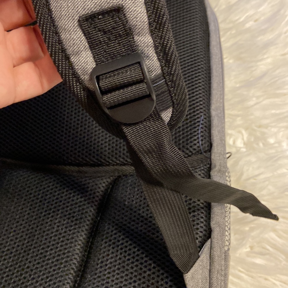Gray Backpack BNWOT please see all pictures padded back gray and teal color - Picture 15 of 16